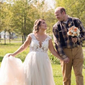 Galina signature wedding gown size 12